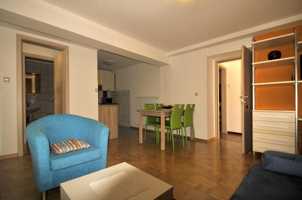 Apartments Wojcicky Бовец Екстериор снимка